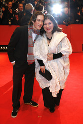 Eva Mattes mit Begleitung