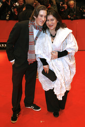 Eva Mattes mit Begleitung