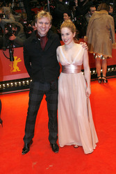 Robert Stadlober mit Begleitung