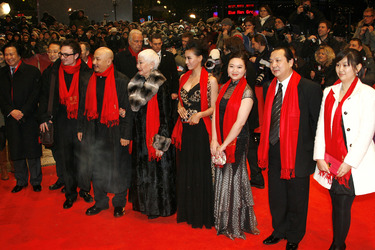 Wang Quan'an, Lisa Lu, Monica Mo, Jin Na und Team