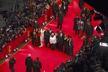 Theresa Ruiz, Jennifer Lopez, Antonio Banderas, Gregory Nava, Babara Martinez Jitner, Maya Zapata, Simon Fields, Zeuginnen, Marc Anthony