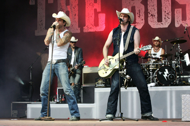 Alec 'Boss Burns' Völkel, Stefan 'Russ T. Rocket' Buehler, Sascha 'Hoss Power' Vollmer, Ansgar 'Frank Doe' Freyberg (The BossHoss)