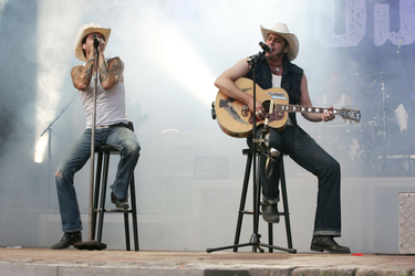 Alec 'Boss Burns' Völkel, Sascha 'Hoss Power' Vollmer (The BossHoss)