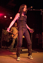 Dolores O’Riordan (The Cranberries)