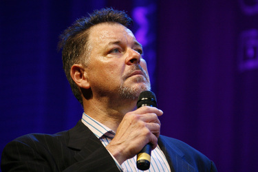Jonathan Frakes