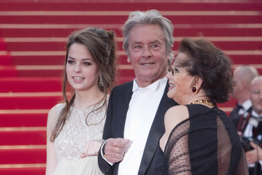 Alain Delon mit Tochter Anoushka, Claudia Cardinale