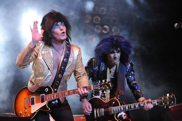 Sweety Glitter and the Sweethearts