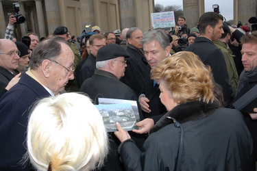 Barbara und Hans-Dietrich Genscher, Michail Gorbatschow mit Enkeltochter Anastasia Virganskaya, Klaus Wowereit
