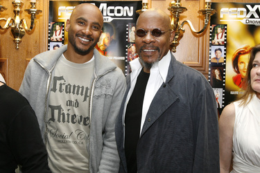 Cirroc Lofton, Avery Brooks