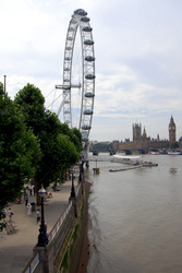 Blick von der Golden Jubilee Bridge