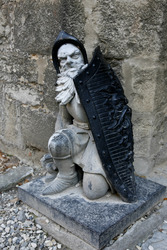 Zwerg-Wächter am Tor vom Schloss Marienburg