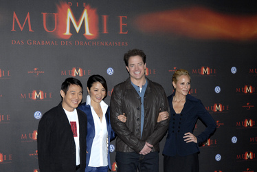Jet Li, Michelle Yeoh, Brendan Fraser, Maria Bello