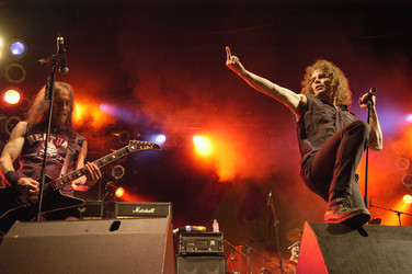 Dave Linsk, Bobby 'Blitz' Ellsworth