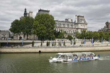 Blick auf das Hôtel de Ville