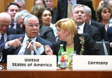 Colin Powell, Claudia Roth
