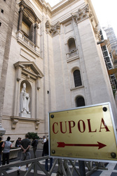 Hof der San Pietro in Vaticano / Peterskirche / Petersdom