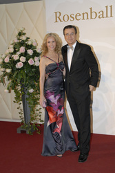 Katja Burkard, Hans Mahr