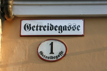 Straßenschild der Getreidegasse
