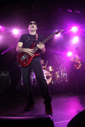 Joe Satriani