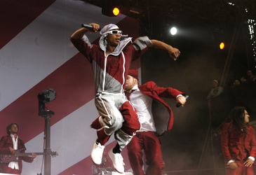 Tobsen Cordes, Ear aka Demba Nabé, Enuff aka Pete Fox aka Pierre Baigorry, Eased aka Frank A. Dellé (Seeed)