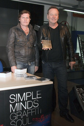 Charlie Burchill, Jim Kerr