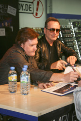 Charlie Burchill, Jim Kerr