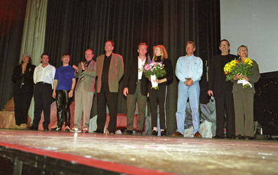 Robin Atkin Downes, Richard Arnold, Michael Mittermeier, Robert O'Reilly, John de Lancie, Robert Duncan McNeill, Gates McFadden, Bruce Boxleitner, Leonard Nimoy, Susan Bay