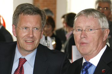 Christian Wulff, Hans F. Karsch