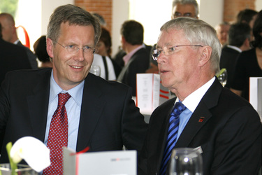 Christian Wulff, Hans F. Karsch