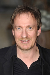 David Thewlis