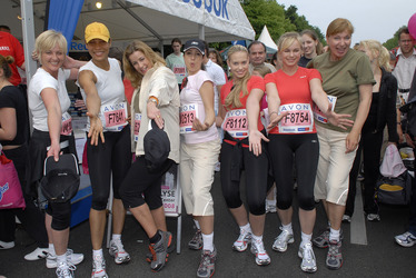 Ulla Kock am Brink, Annabelle Mandeng, Alexa Maria Surholt, Stephanie Stumph, Lara-Isabelle Rentinck, Saskia Valencia, Sabine Kaack