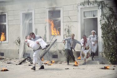 Ivan Barnev, Julia Jentsch