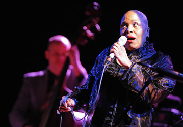 Dee Dee Bridgewater
