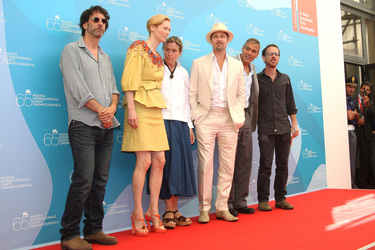 Joel Coen, Tilda Swinton, Frances McDormand, Brad Pitt, George Clooney, Ethan Coen