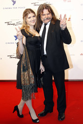 Leslie Mandoki mit Begleitung