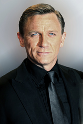 Daniel Craig