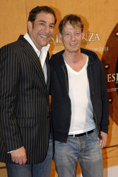 Alexander Djassime, Luk Feit