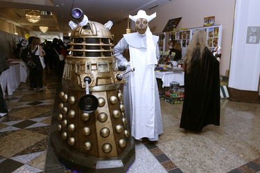 Science Fiction Fans