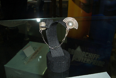 Kiras bajonranischer Ohrring aus 'Star Trek: Deep Space Nine'