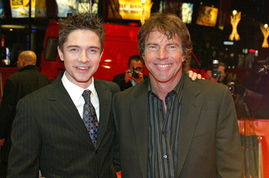 Topher Grace, Dennis Quaid
