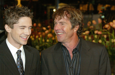 Topher Grace, Dennis Quaid