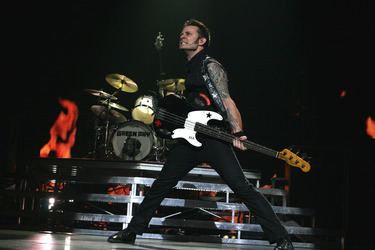 Mike Dirnt (Green Day)