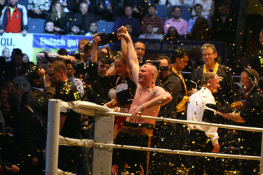 Regina Halmich, Stefan Raab