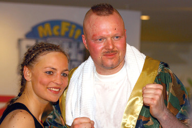 Regina Halmich, Stefan Raab