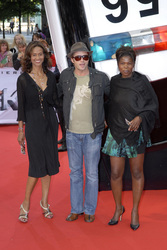 Waridi Schrobsdorff, Bruno Eyron, Florence Olara