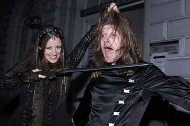 John Kelly, Maite Itoiz