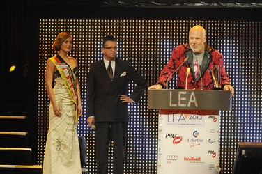 Gözt Alsmann, Andreas 'Bär' Läsker