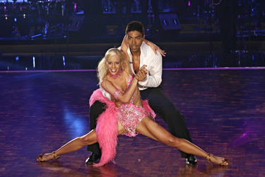 Isabel Edvardsson, Giovane Elber