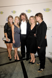 Lara Mandoki, Julia Mandoki, Leslie Mandoki, Eva Mandoki, Gabor Mandoki