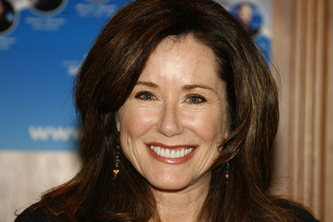 Mary McDonnell